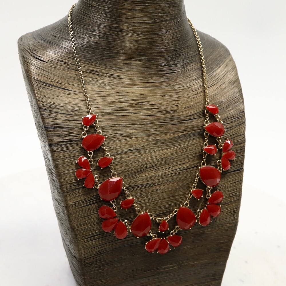 NWT WHBM Red Teardrop Faux Gemstone Bib Necklace Gold Tone Boho Chunky Statement